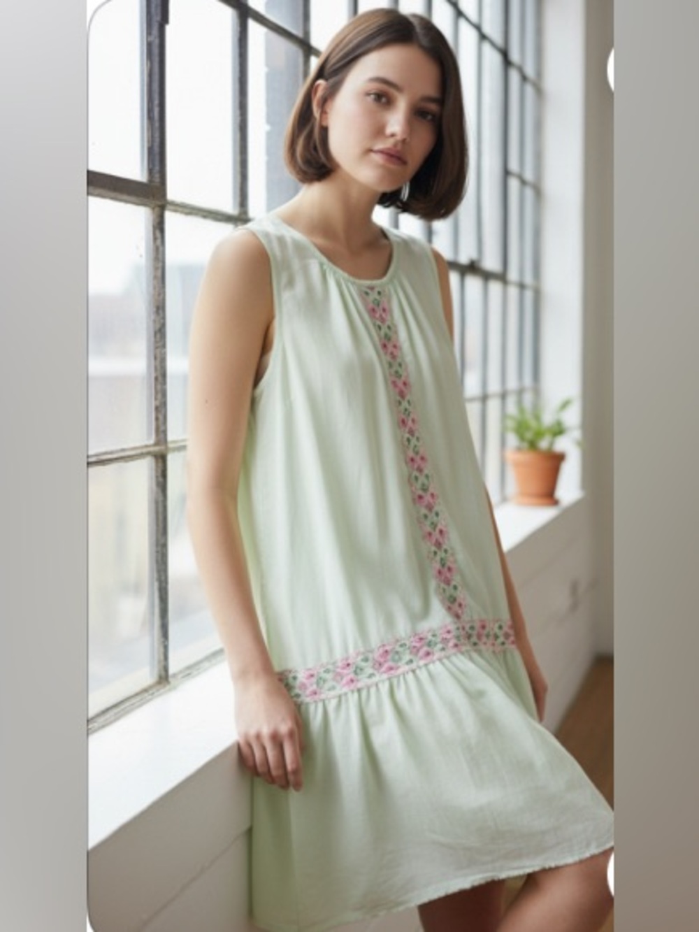 Vintage 60s Slumber Suzy Green Sleeveless Chemise Dress Pink Lace Eyelets Trim M